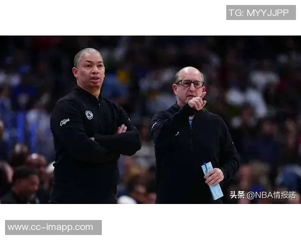 卢指导强调球队需要通过十场比赛评估当前状态与发展过程