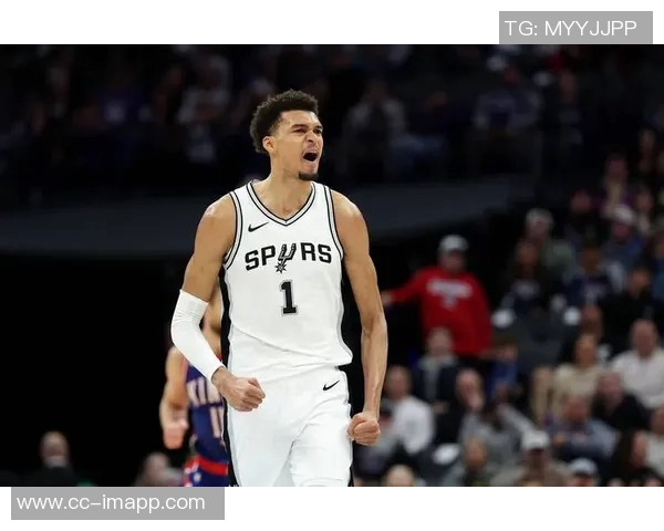 美媒调侃文班亚马大场面言论用P图展现今晚的精彩瞬间