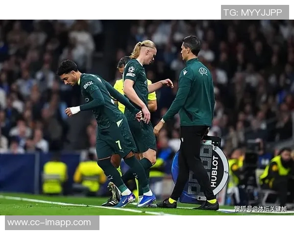 英超分析：曼城曼联强势取胜蓝军失分热刺遭遇惨败